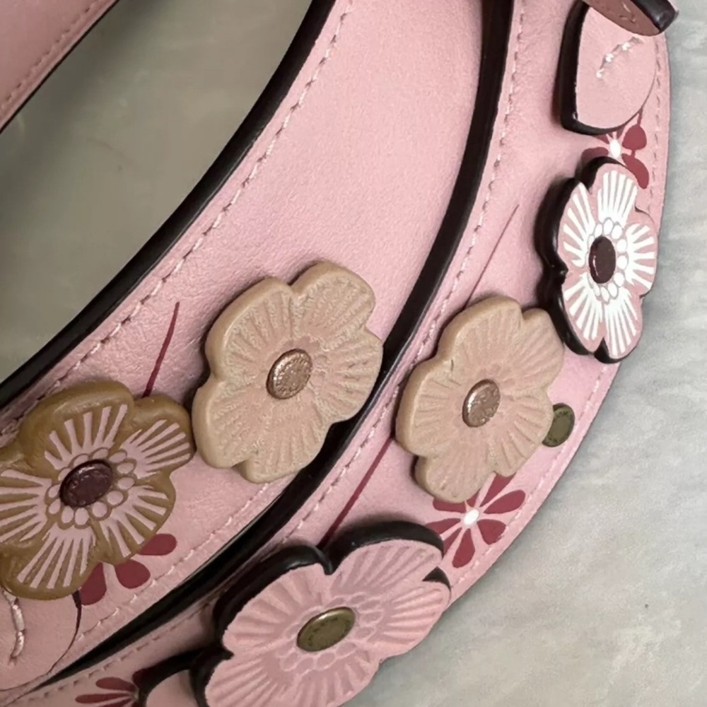 HELP ME FIND A COACH TEA ROSE APPLIQUE PEONY PINK LEATHER NOVELTY STRAP 22887 - Picture 5 of 7